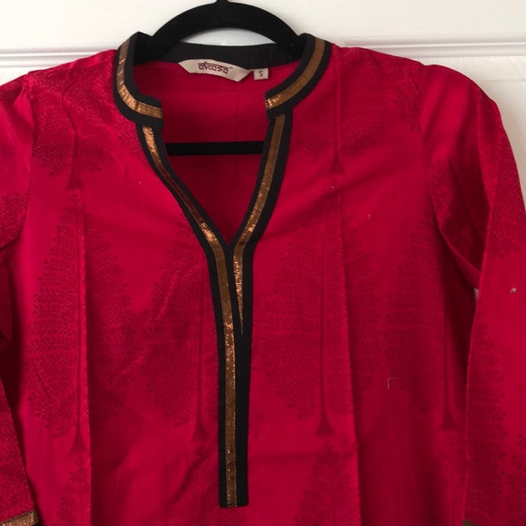 Gorgeous Small India Kurta - with pocket! - Picture 3 of 4